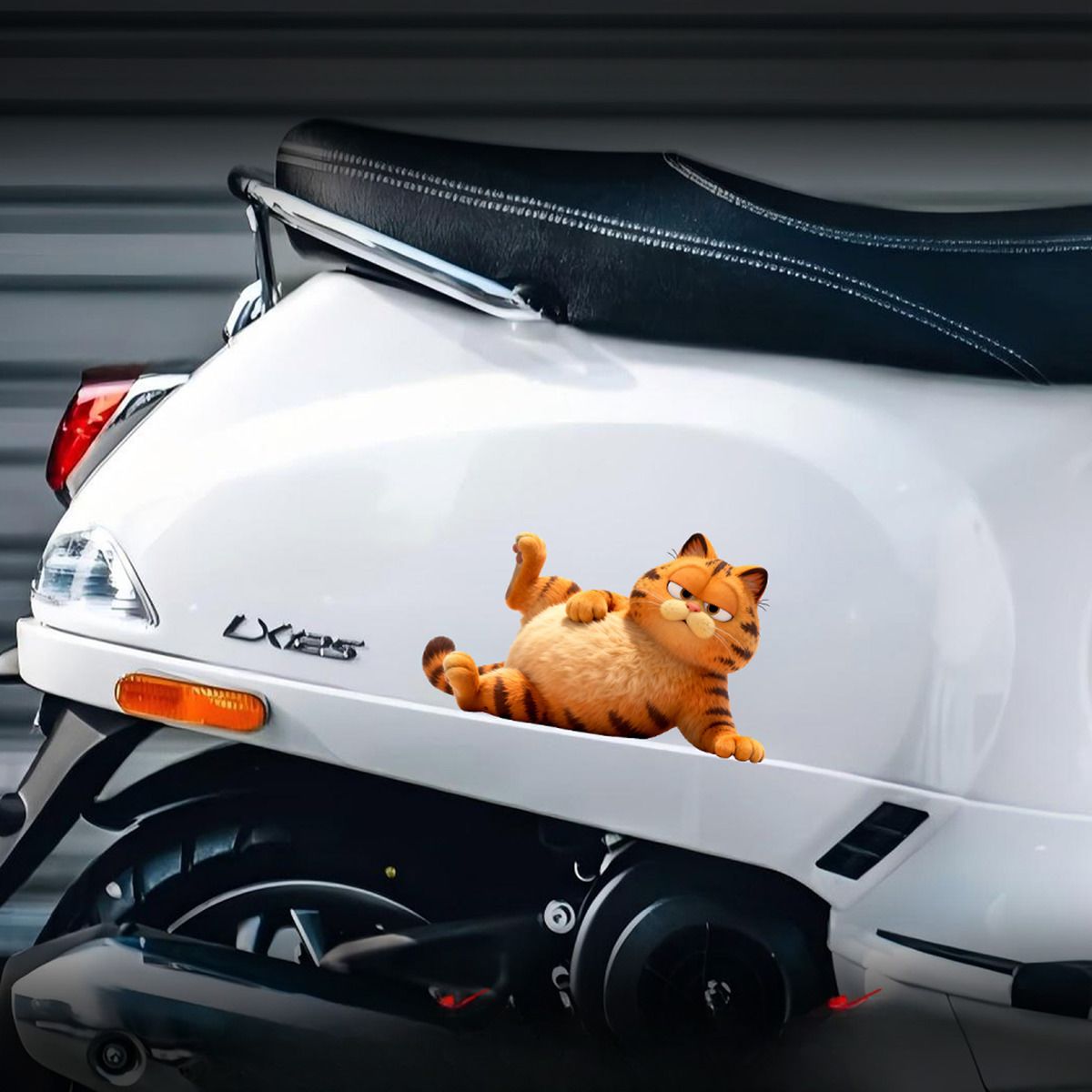 Stiker Vinyl Kartun Garfield L - Anime Cosplay Cute ulasan dan harga